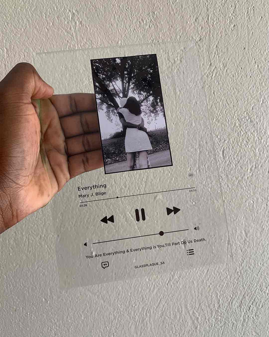 A5 Apple Music plaque by Glass Plaque SA
